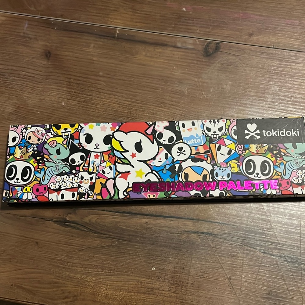 Tokidoki x Hot Topic palette
